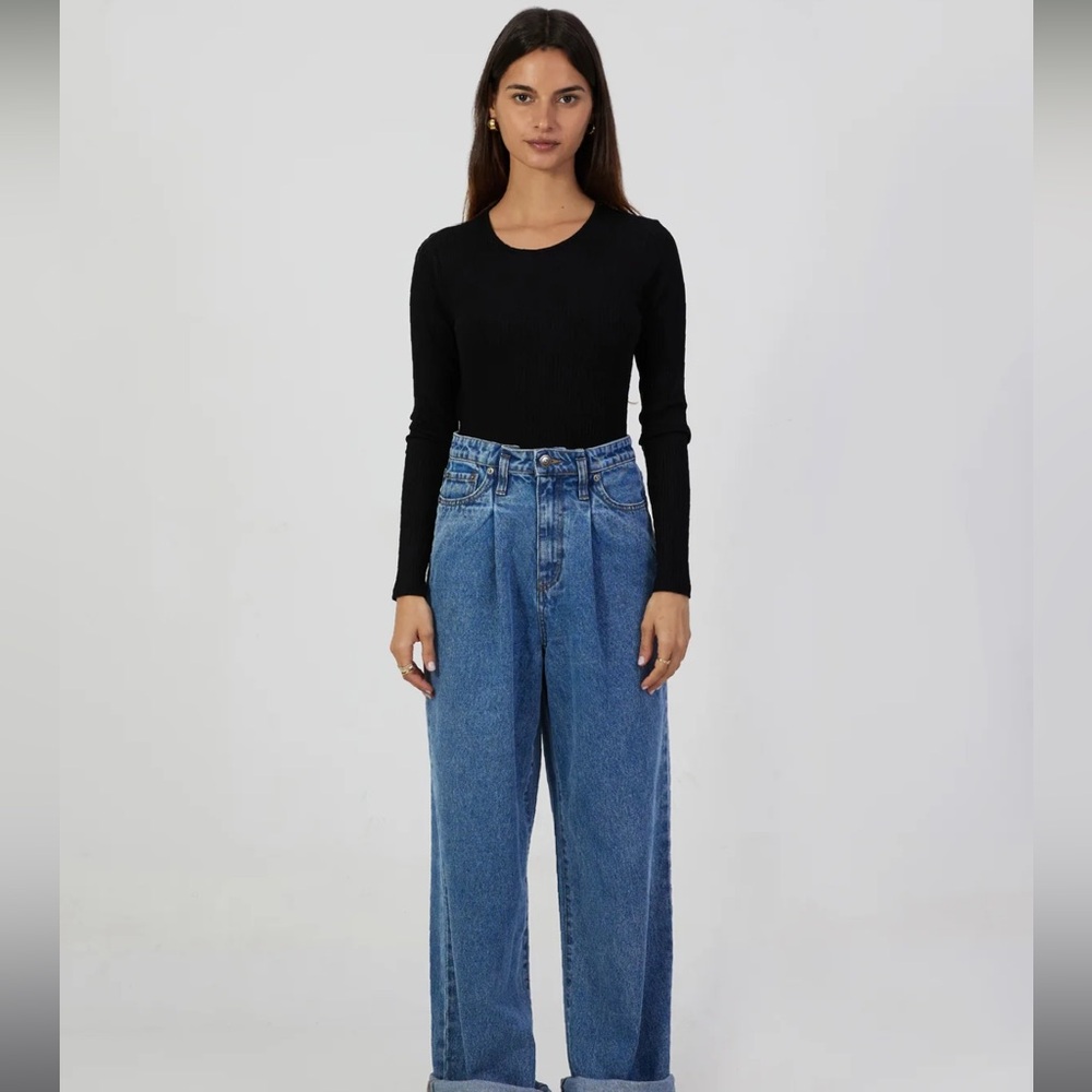 LAMAREL pleated wide leg jeans